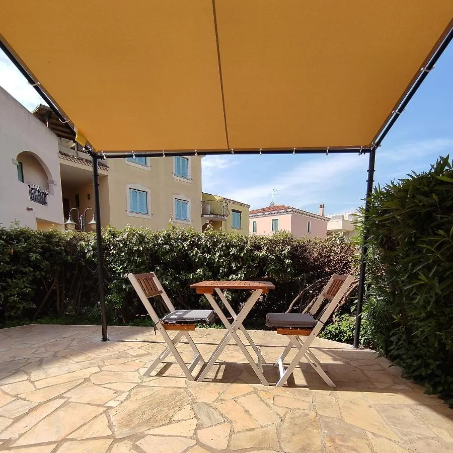 Porto San Paolo, Sole E Mare, In Centro. Apartment Porto San Paolo